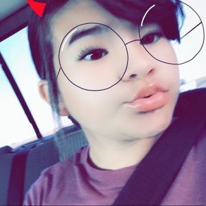 Meet your Posher, Nayeli